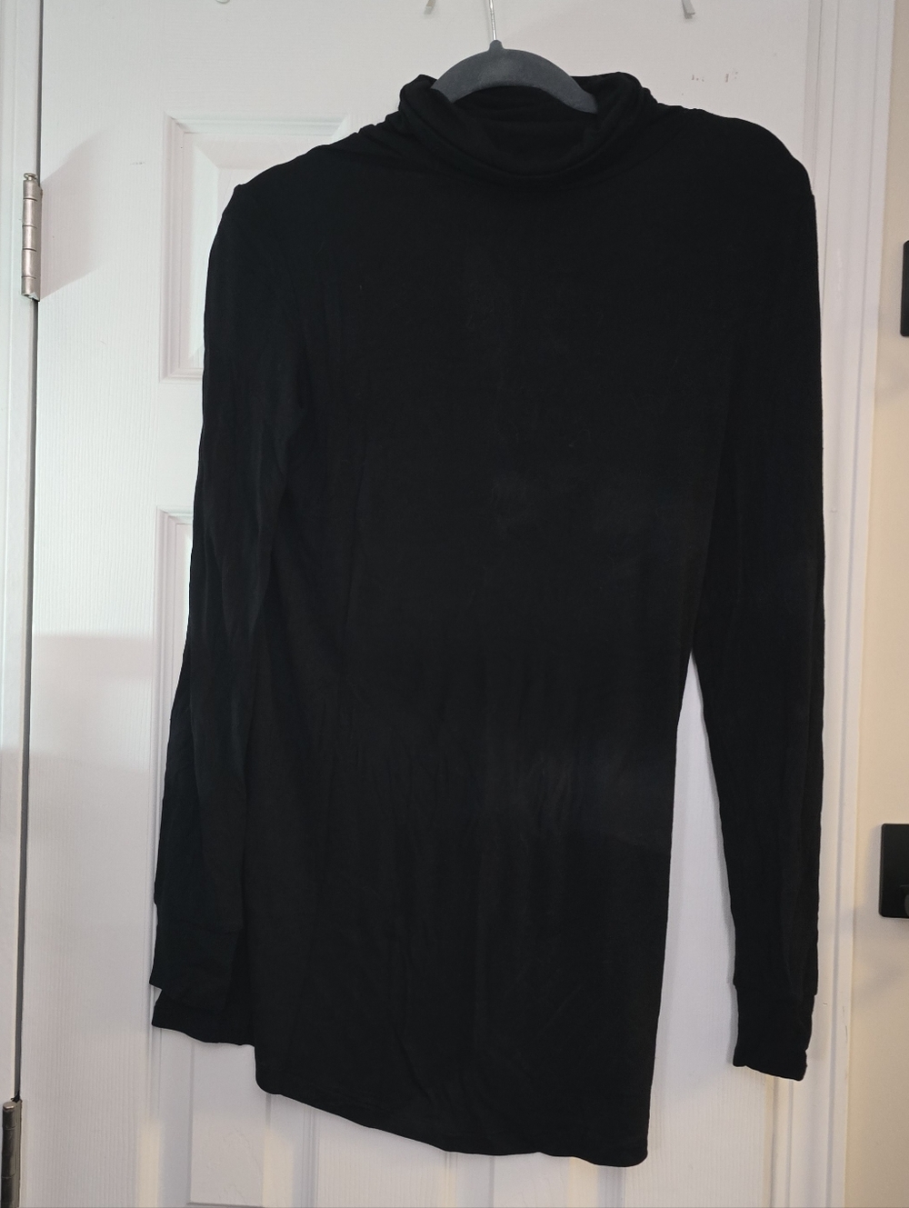 Universal Standard Foundation Turtlneck Black